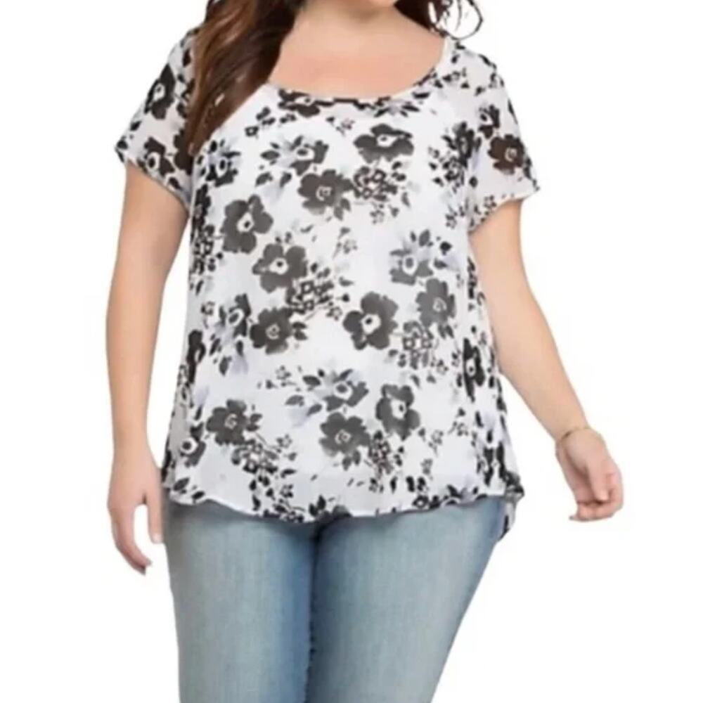 Torrid Womens  White & Black Floral‎ Print Sheer Chiffon Drape Back Blouse Top L